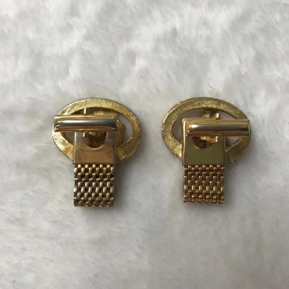 Mismatched Vintage Zodiac Mens Cufflinks Pisces Virgo Gold-Tone